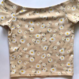 White daisy low neck top